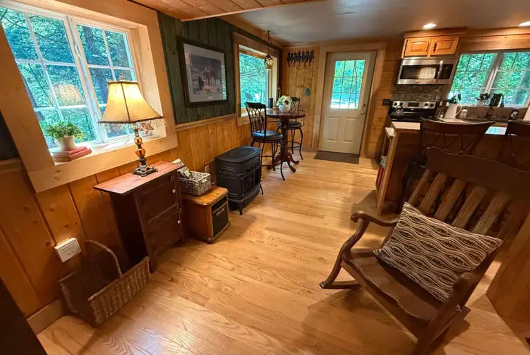 Creekside Cabin Creekside Cabin