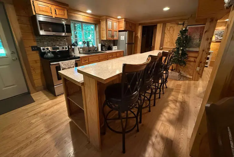 Creekside Cabin Creekside Cabin