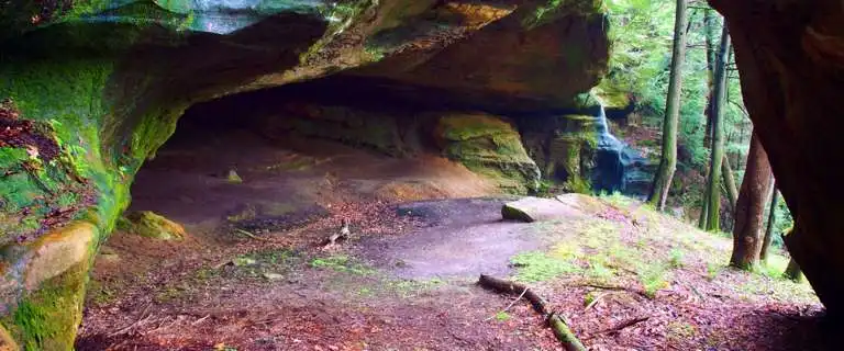 saltpetre-caves-hocking-hills-ohio